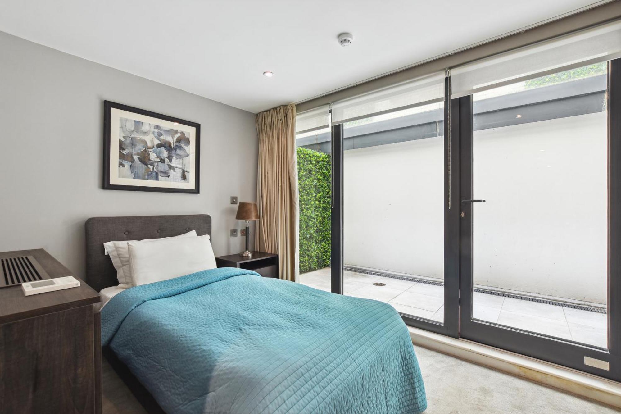 Buckingham Palace Residences By Aeria Apartments London Exterior photo